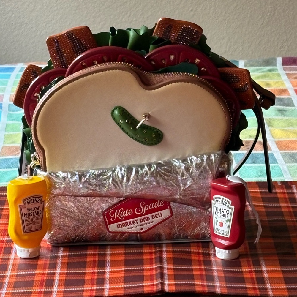 🥪 🥒🥪 KATE SPADE GLAMWICH  3D SANDWICH CROSSBODY BAG 🥪 NWT 🥪🥒🥪 - Picture 4 of 16